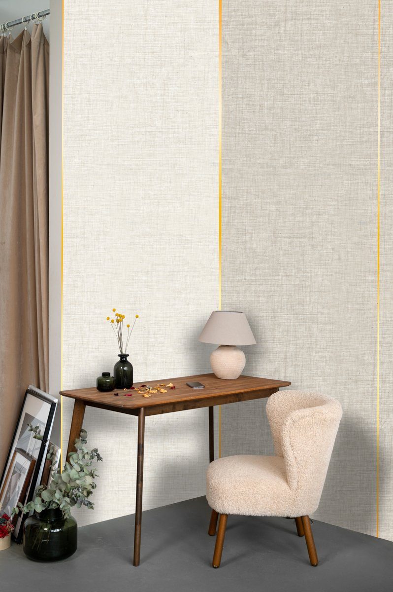 Sudut kerja dengan wallpanel motif kain